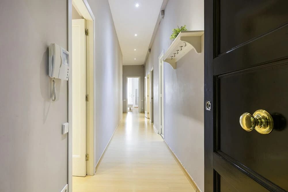 Uma Suites Eixample Barcelona - photo 10