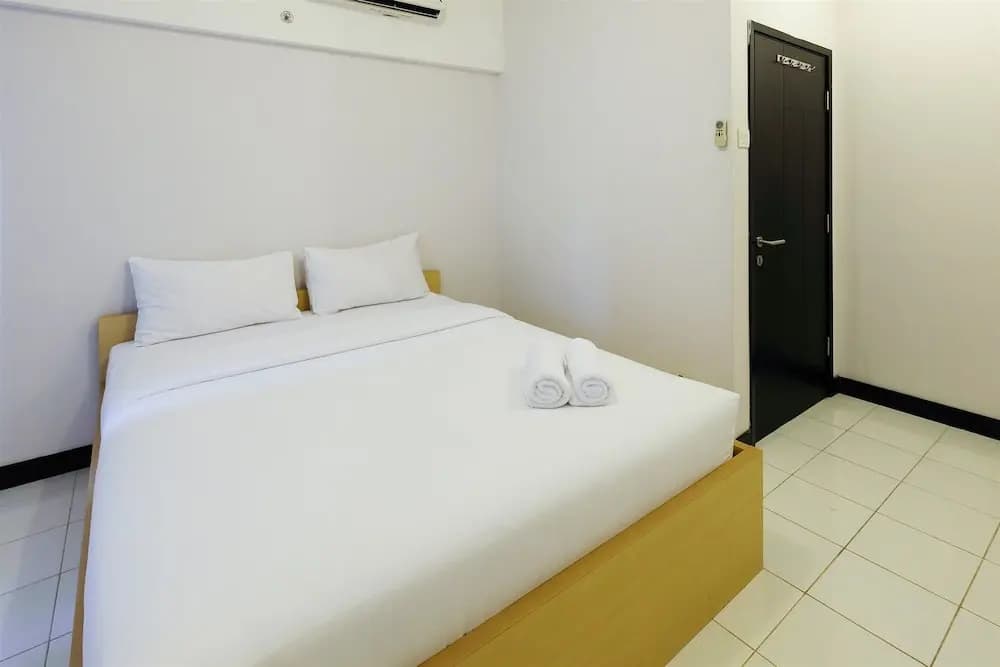Pool View @ The Wave Apartment near Epicentrum Kuningan - photo 4