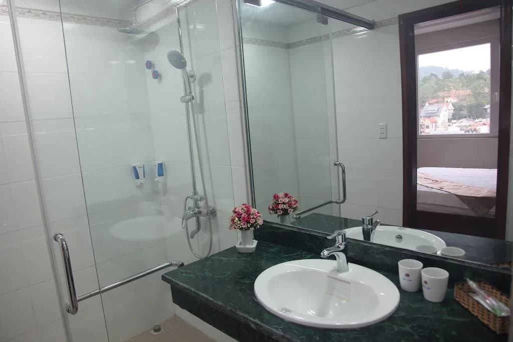 Song Loc Hotel - photo 10