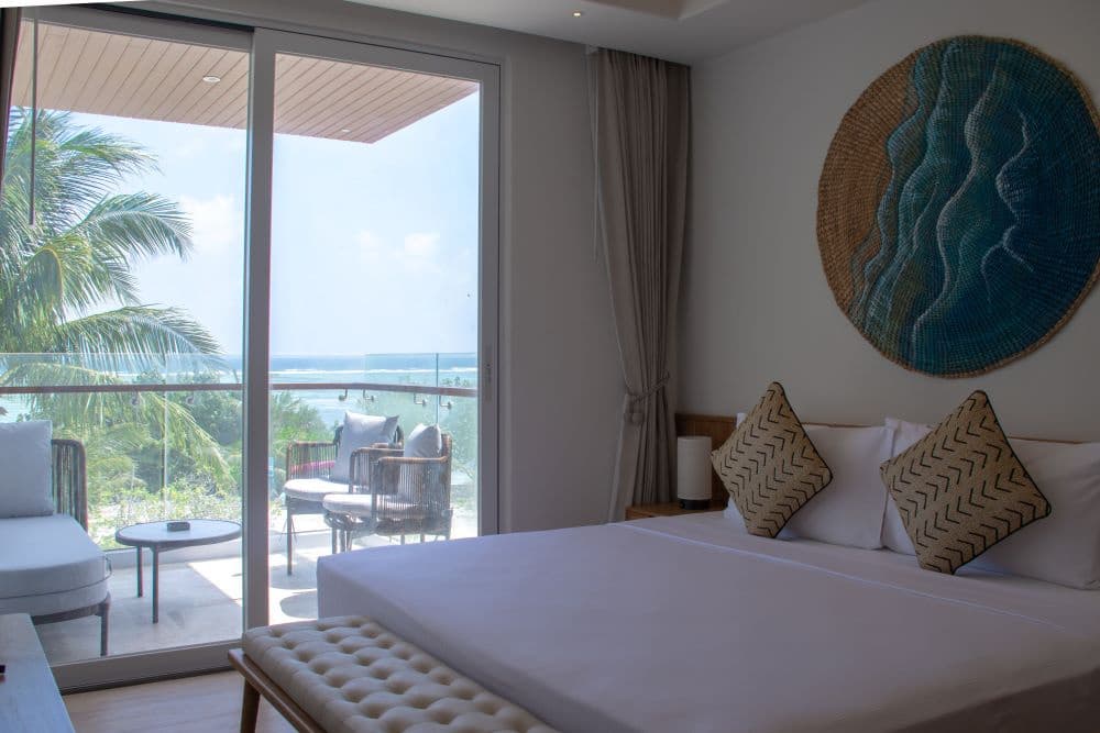 Stone Beach Club, Dhiffushi - photo 2