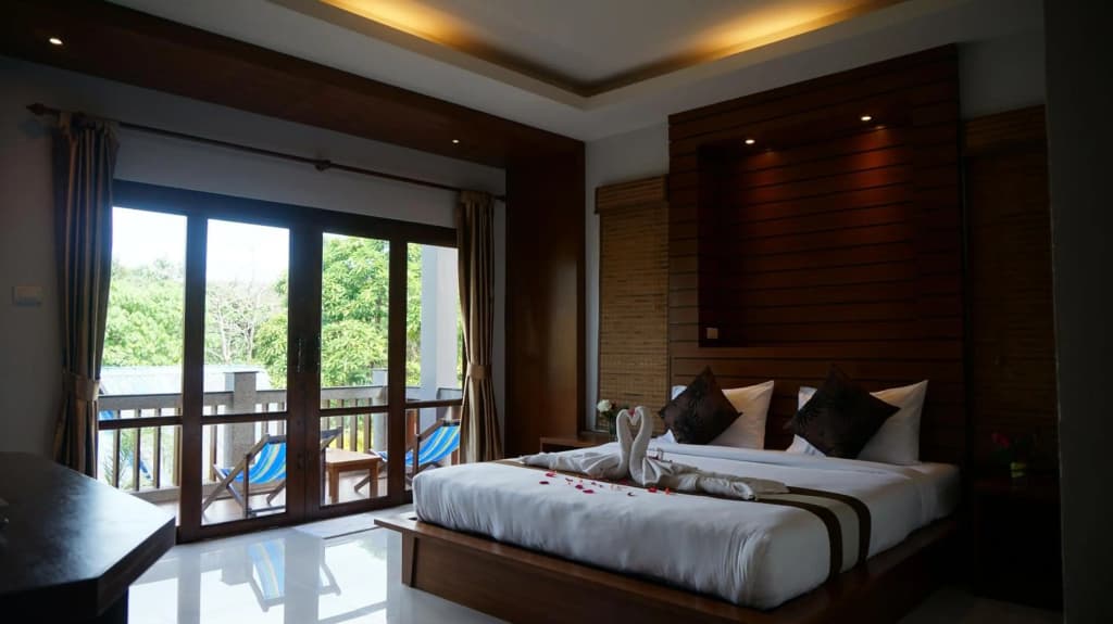 Lanta Intanin Resort - photo 7