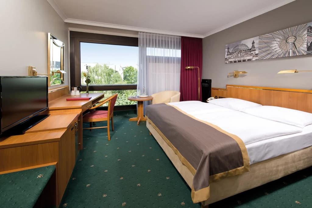 Leonardo Hotel Berlin City West - photo 6