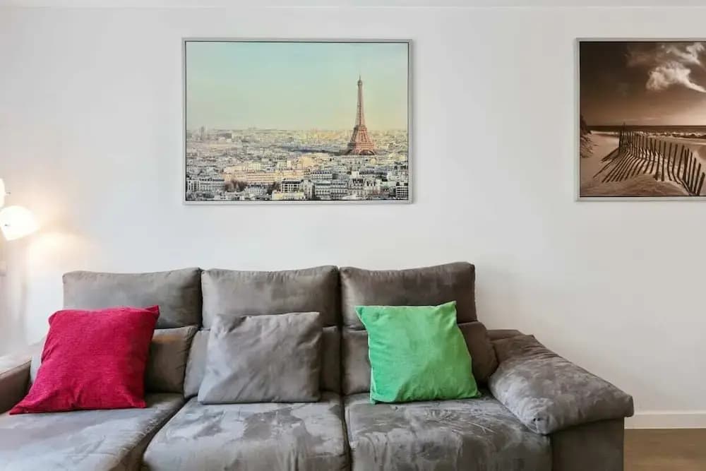 Stunning 2 Bed Apt, Sleeps 6 nr Adelfas - photo 4