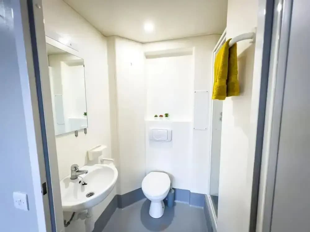 Student Only Panmure Court - photo 8