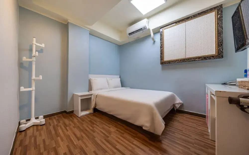HUE hotel - main photo
