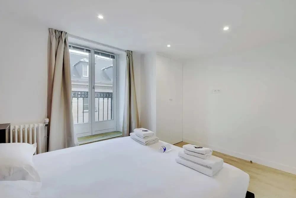 Appartement in the Heart of Paris Opera - photo 3