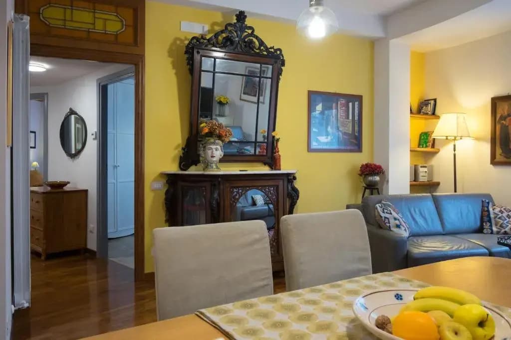 Glorioso Stylish Apartment - photo 4