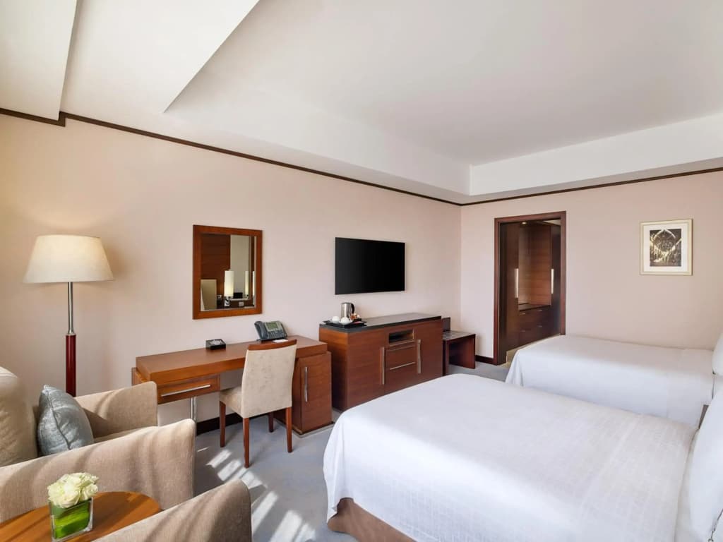 Grand Millennium Dubai Hotel - photo 4