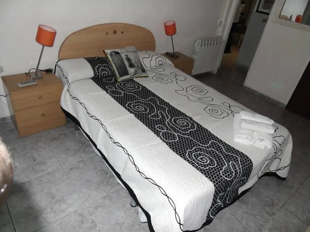 Hostal Aribau - photo 4