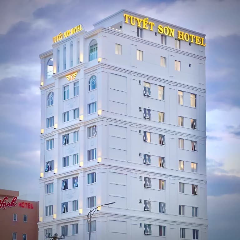 Tuyet Son Hotel - photo 1