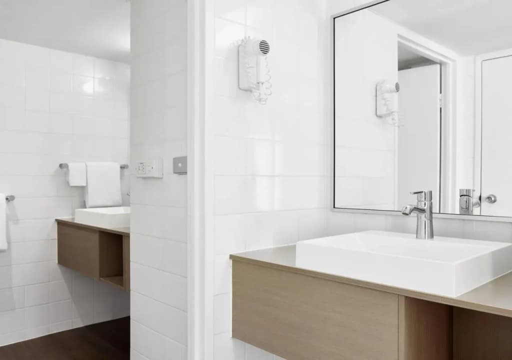 ibis Melbourne Hotel and Apartments - photo 9