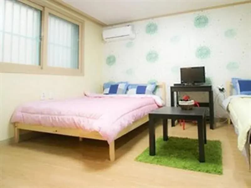 Rodem Guesthouse - photo 11