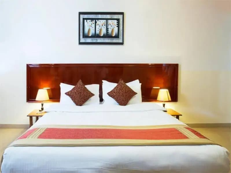 Safeer Plaza Hotel Apartments - photo 5