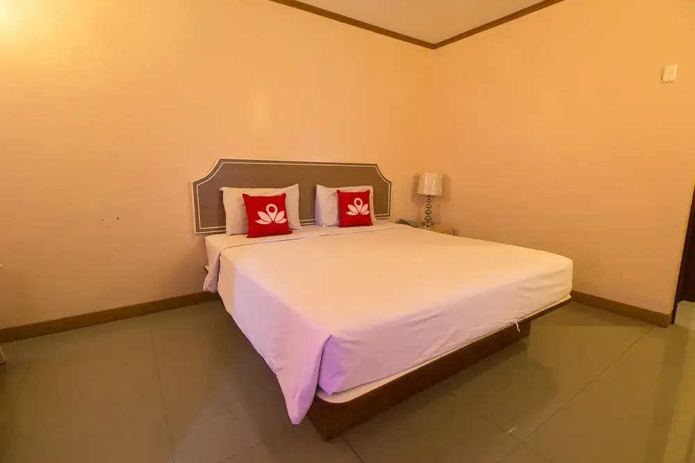 J Two S Pratunam Hotel - photo 3