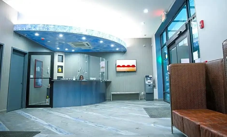 Vybe Hotel - photo 10