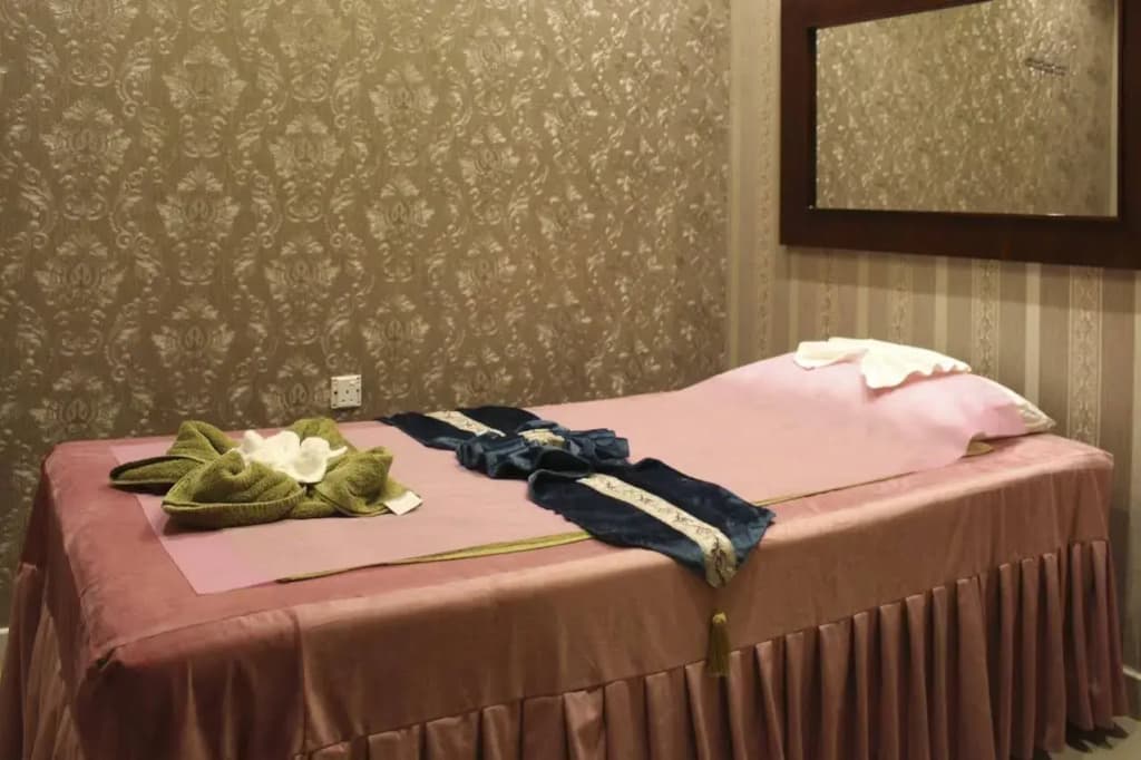 OYO 137 Clifton International Hotel - photo 6