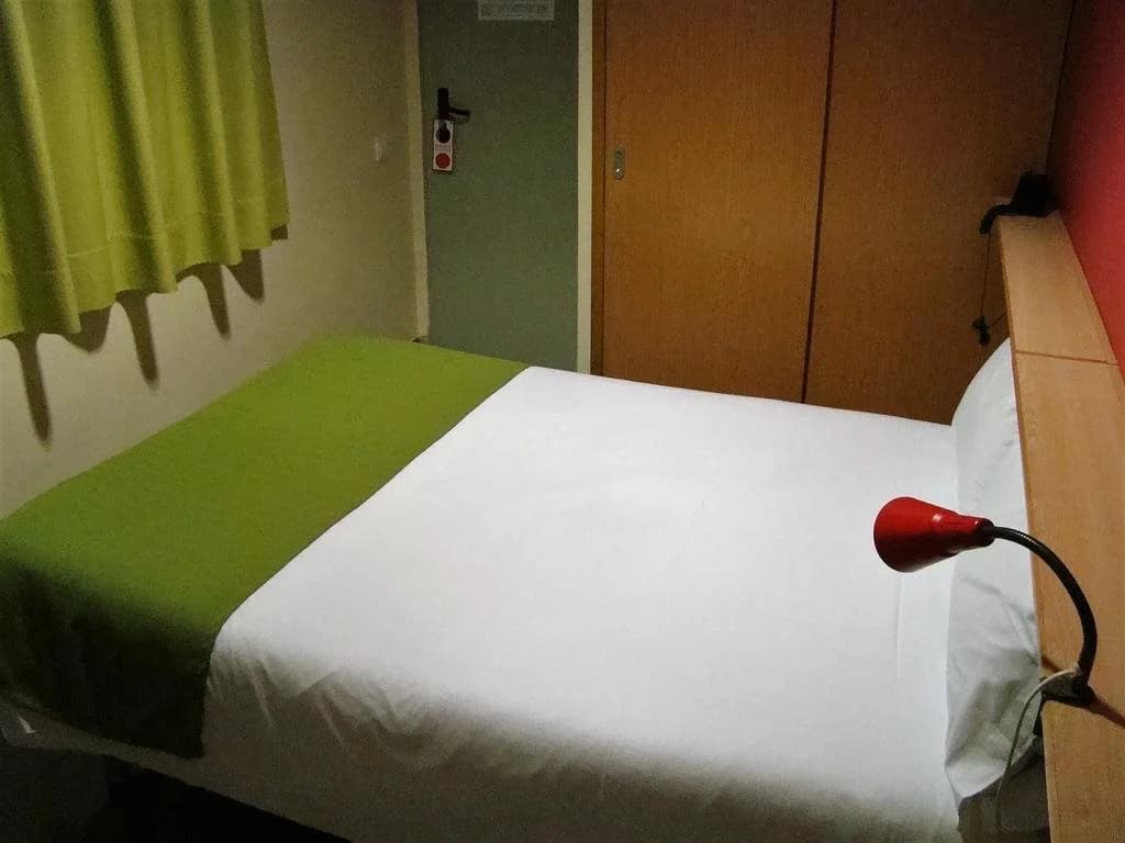 Terrassa - photo 1