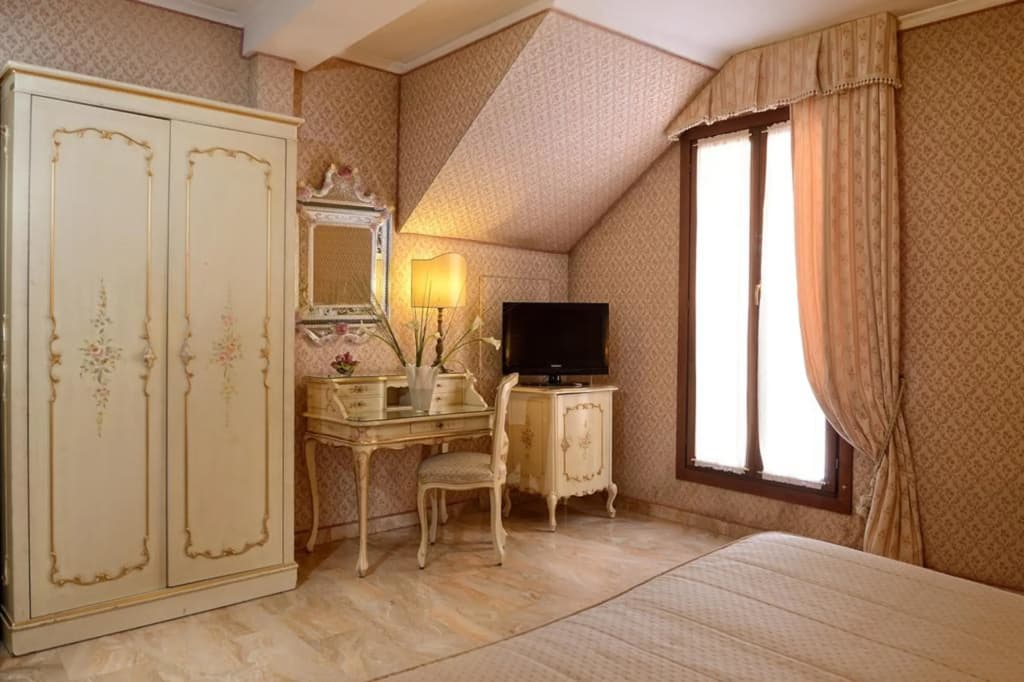 Hotel Canaletto - photo 13