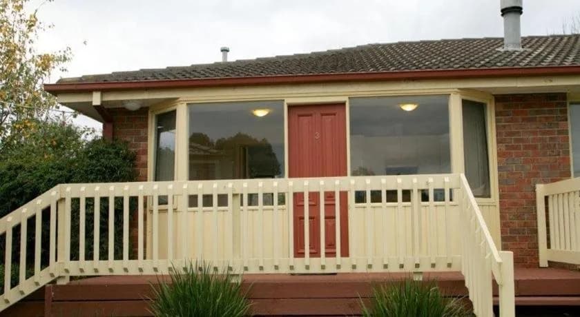 Yarra Glen Racecourse Apartments - photo 21