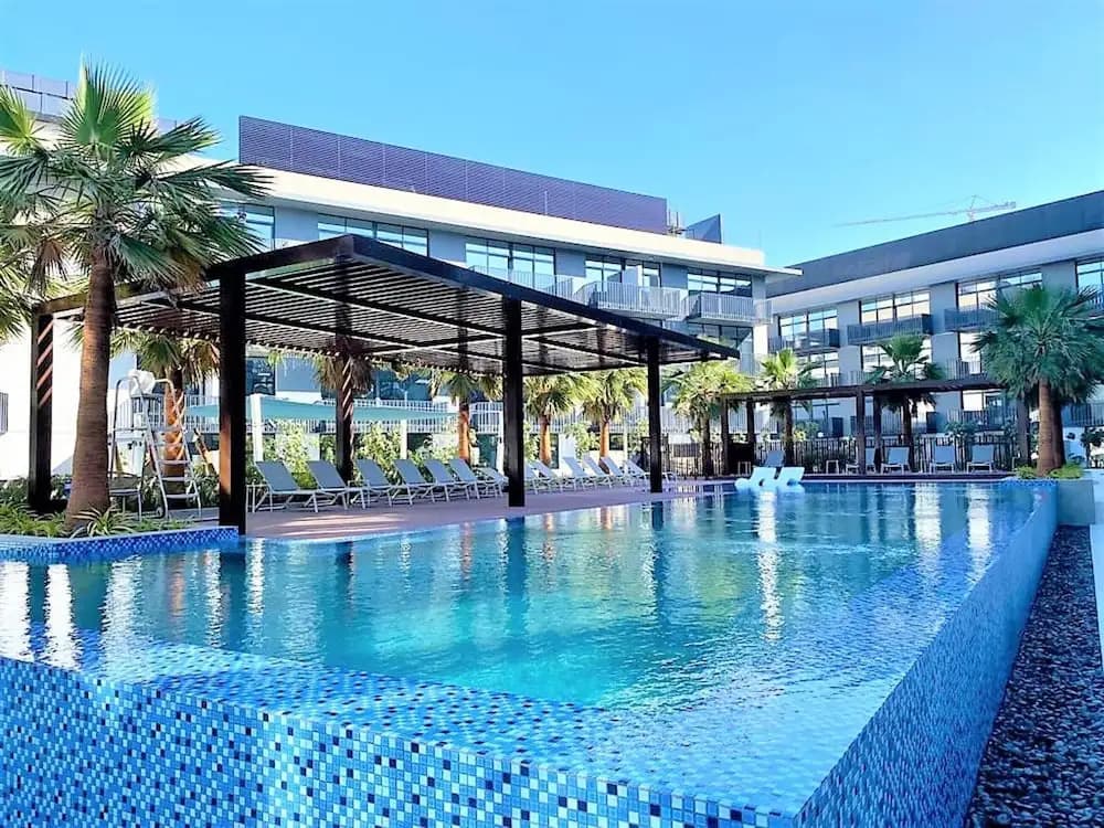 Belgravia Stunning 1 bedroom Balcony Dubai - photo 8
