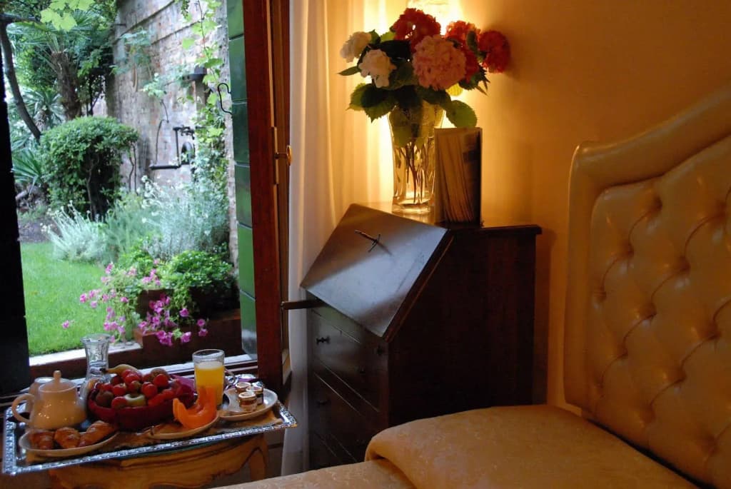 Pensione Accademia - Villa Maravege - photo 5