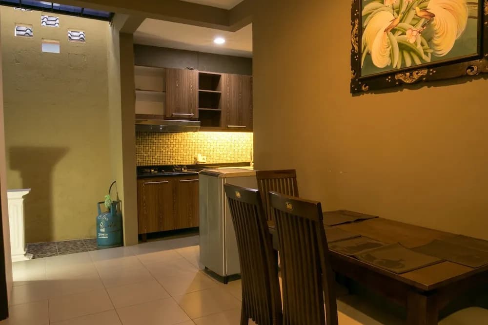 Arimanu Guest House - photo 14