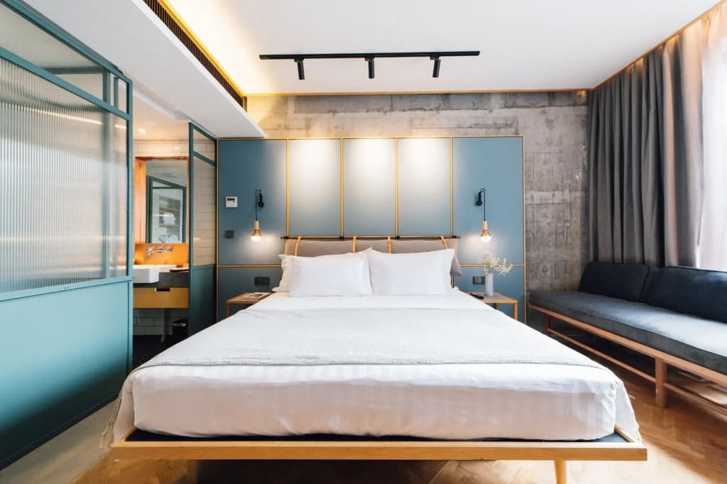 Kloe Hotel - photo 2