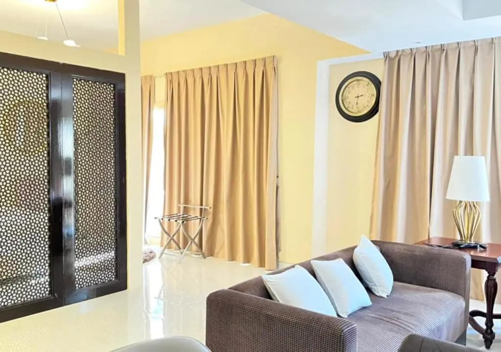 Al Hamra 4-Bedroom Luxury Villa Golf View - photo 6