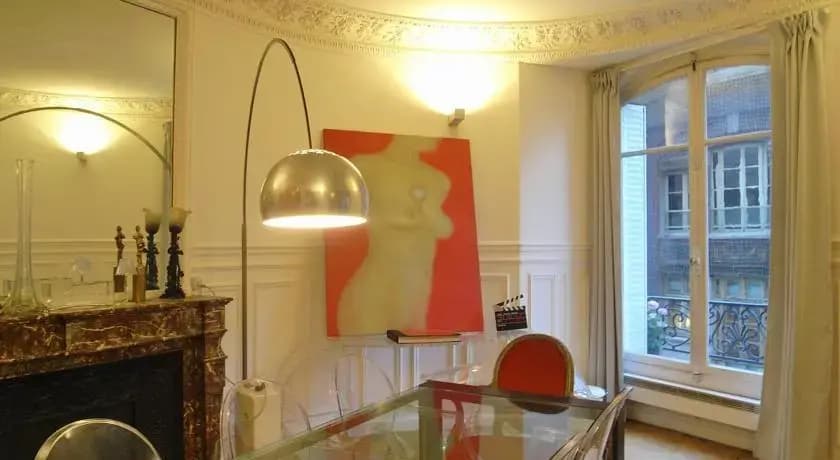 2 Separated Bedrooms near Notre Dame - photo 1