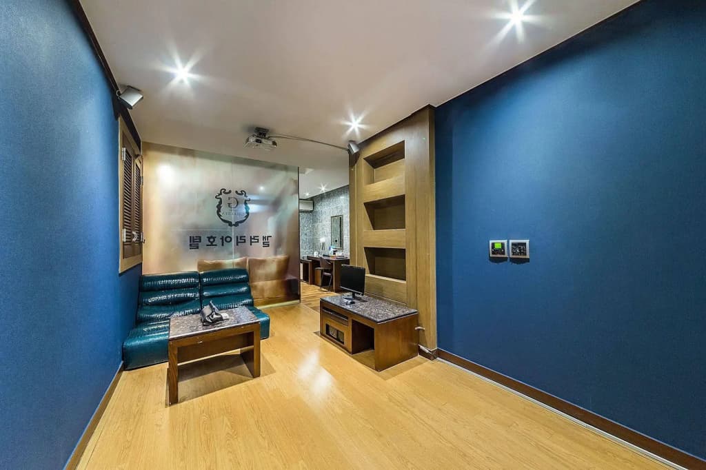 Gallerya Hotel - photo 10