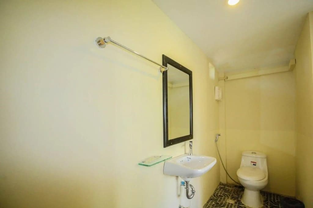 Day Day Inn - photo 8
