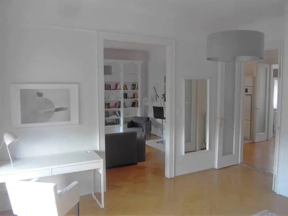 Basilica View Apartment With Balcony - photo 2