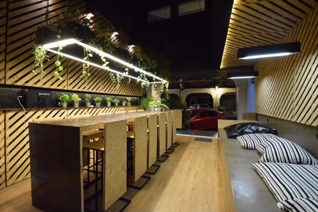 Hugger Hostel - photo 11