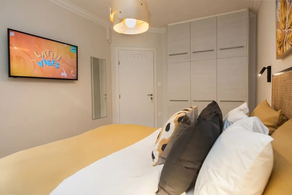 The Kipseli Suite Sophisticated Cozy apt - photo 5