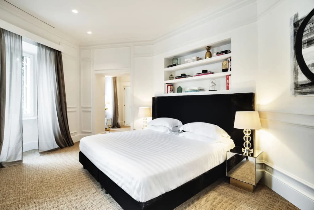 The Shire Hotel - photo 4