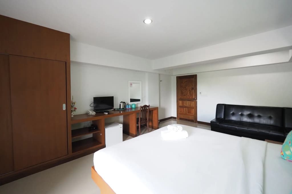 Phuhi Hotel - photo 2