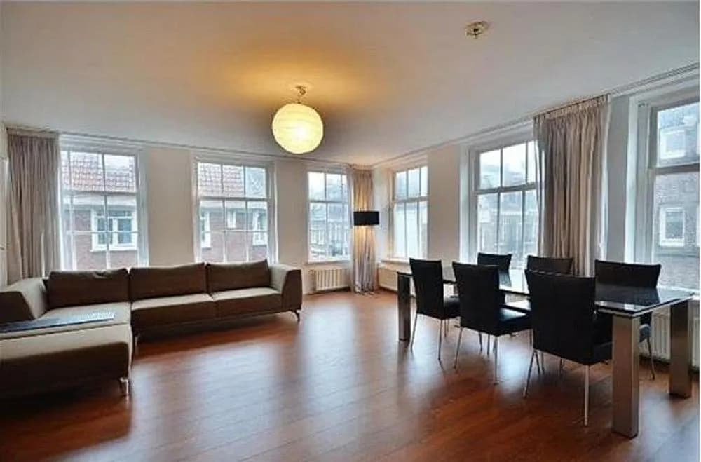 Leidse Square Nightlife Apartment - photo 11