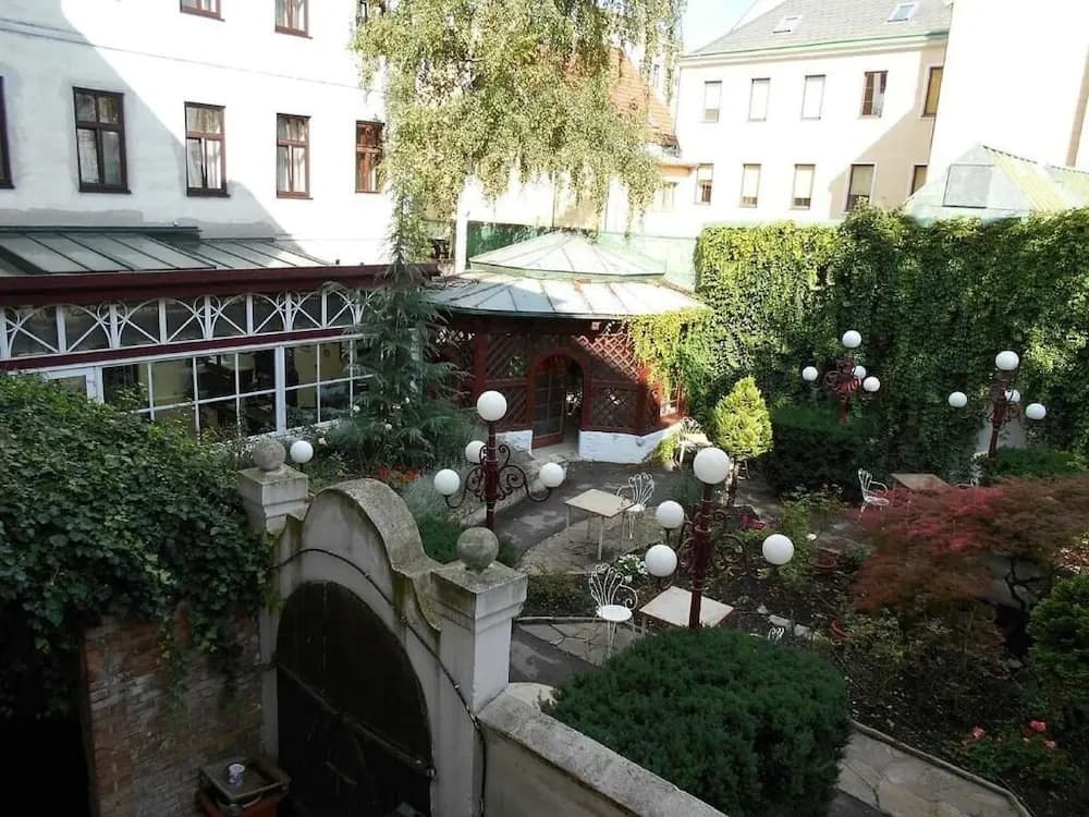 Hotel Raimundhof - photo 11