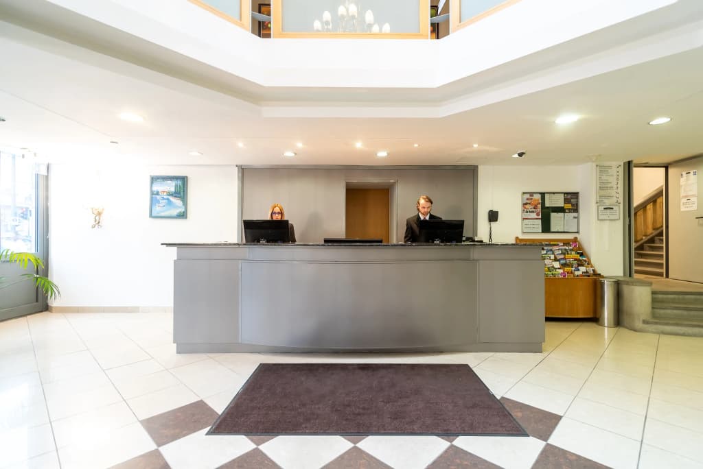 East City Hotel - photo 2