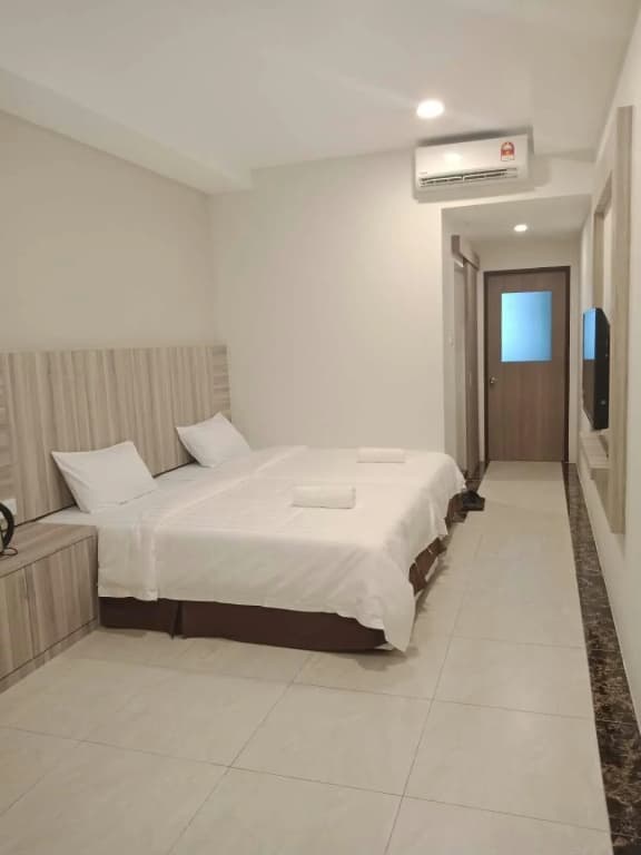 Grand Wonderful Hotel - photo 1