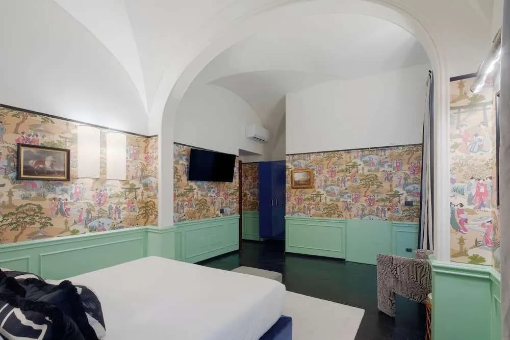 V Collection Condotti - photo 16