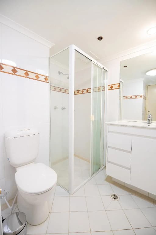 Castle Serviced Apartments - photo 8
