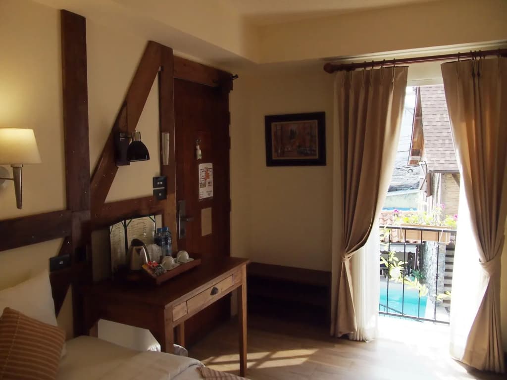 Le Charcoa Hotel - photo 5