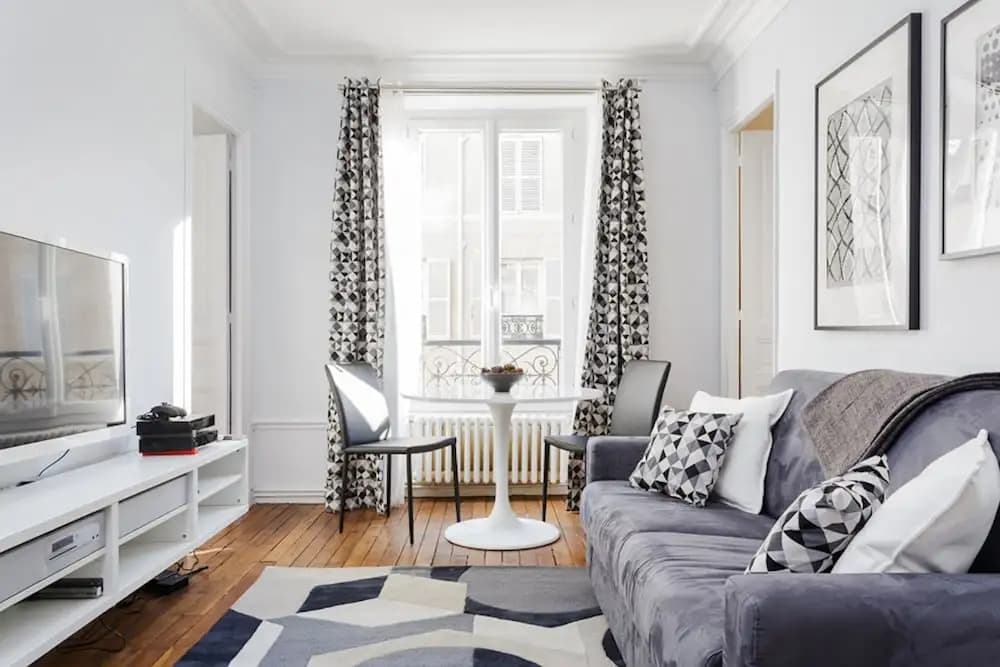 River Seine - Notre Dame Apartment - photo 6