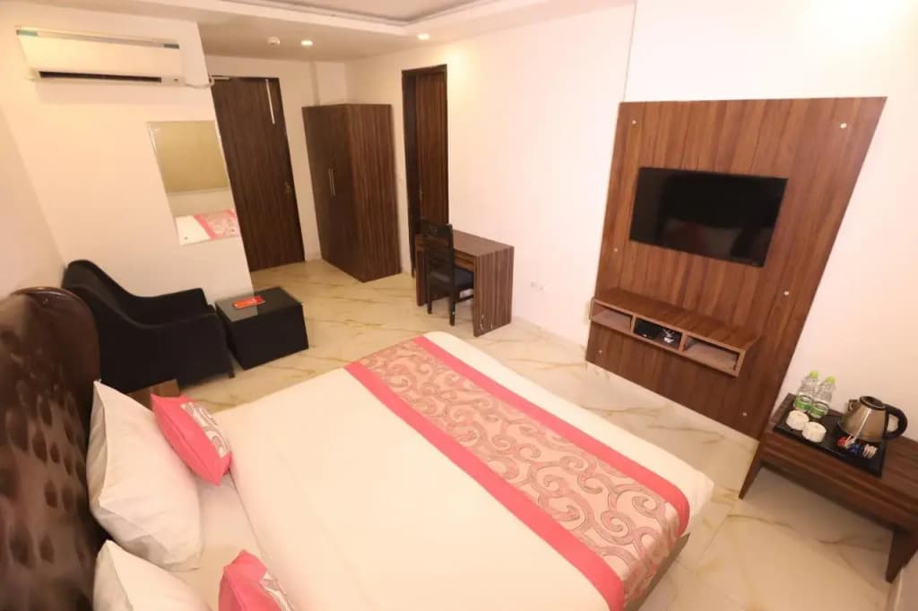 Hotel Milan by Foxi Group-Delhi Airport - photo 42