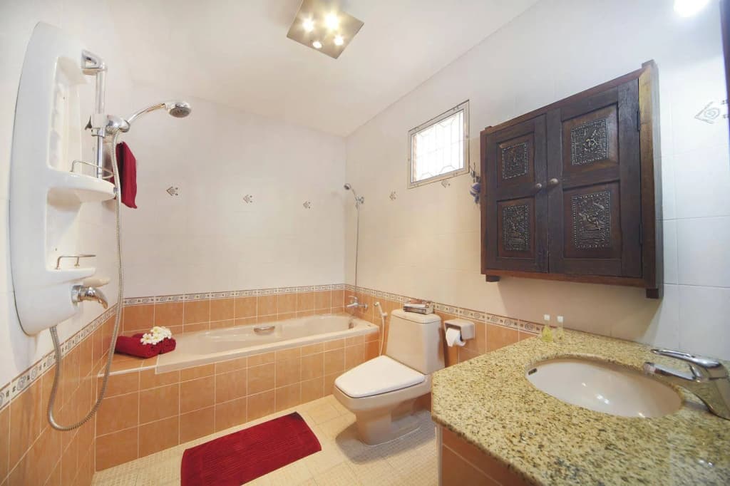 Baan Chokdee - 5 Bed - Private Pool - photo 9