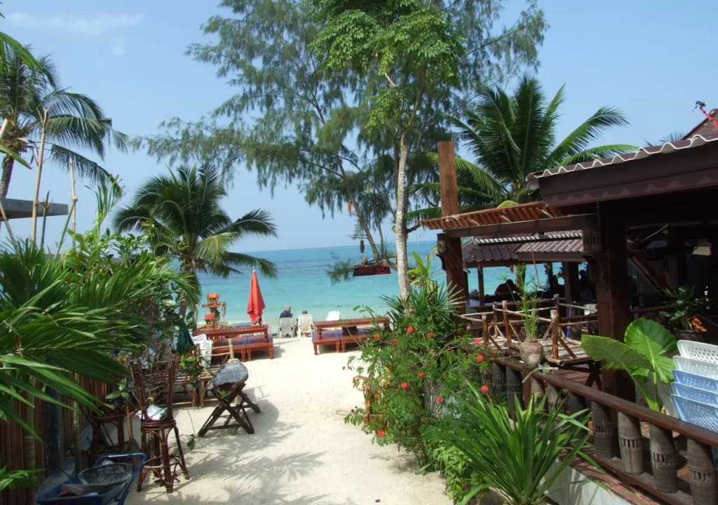 Haadyao Bungalows - photo 8