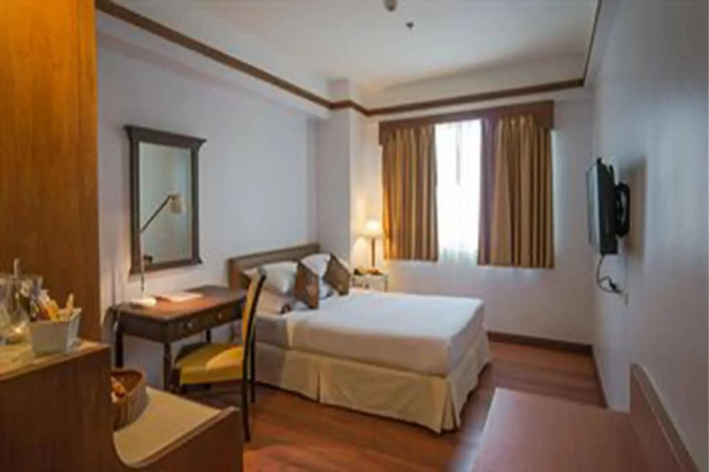 Silom City Hotel - photo 4