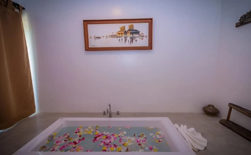 Bunwin Boutique Hotel - photo 9