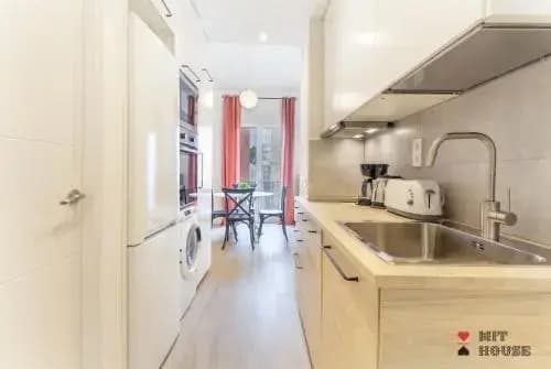 Mit House Universidad En Madrid - photo 15